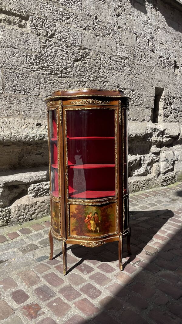 Vitrine galbée en Vernis Martin époque Napoléon III