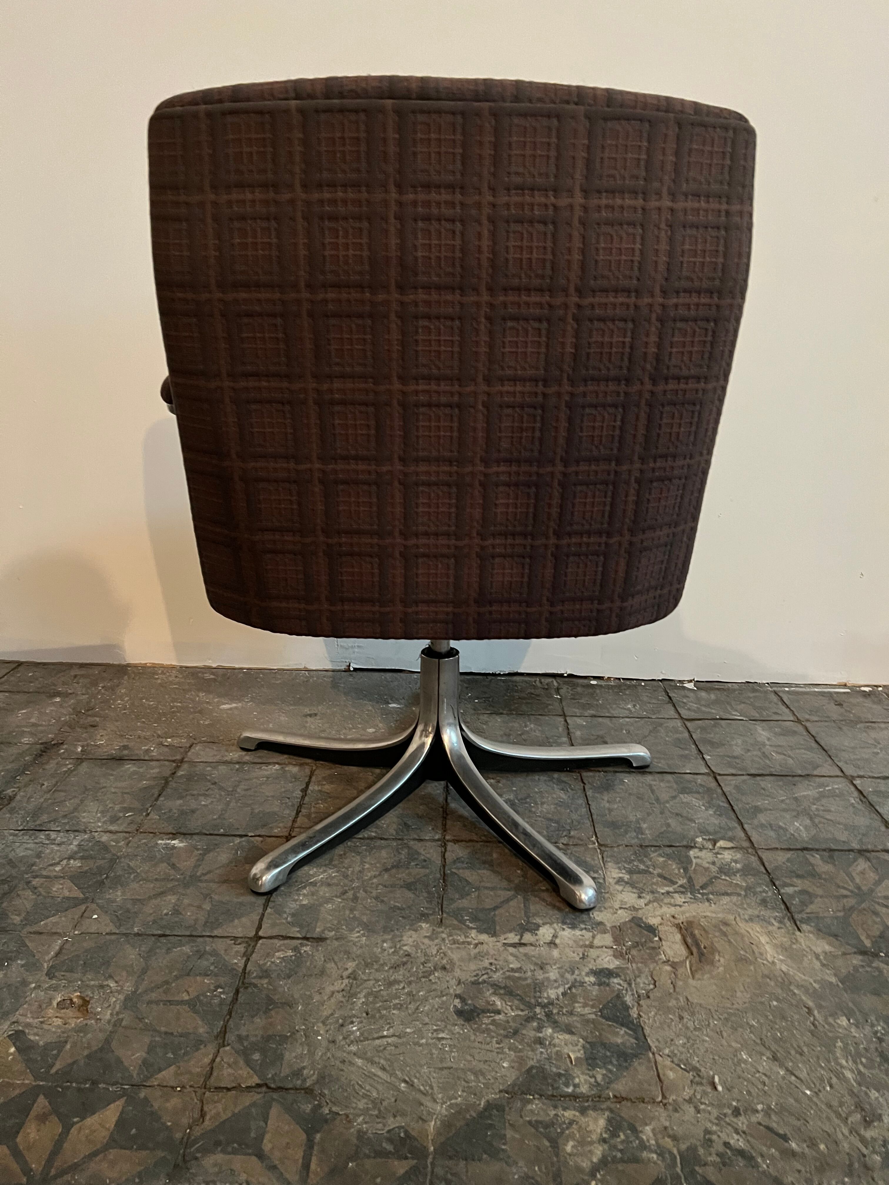 Tecno swivel office chair "p128", Osvaldo Borsani - 1960