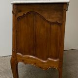 Commode sauteuse en merisier de la fin du  XVIII ème