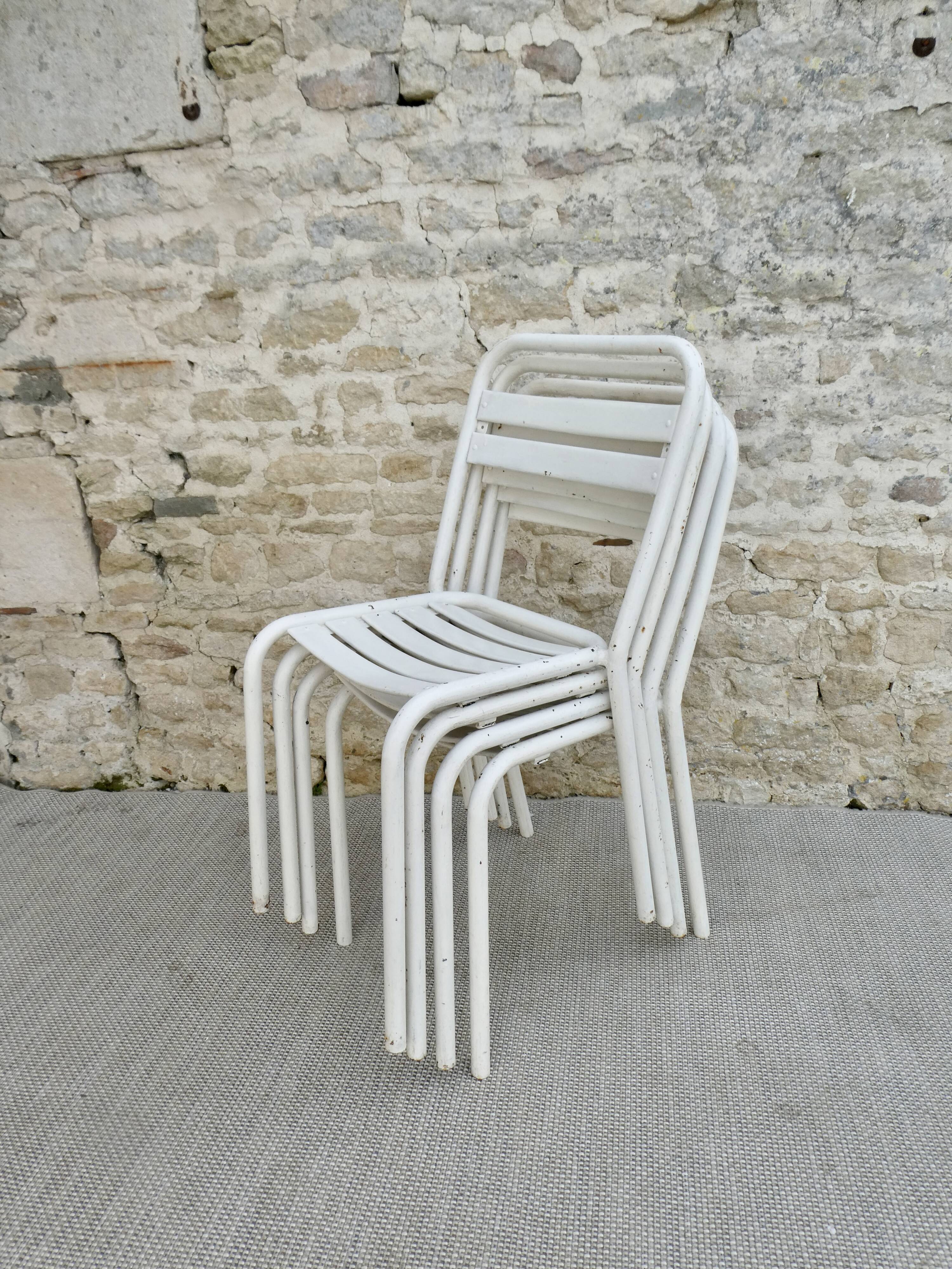 Set of 4 Metal Bistro Chairs Tolix T2