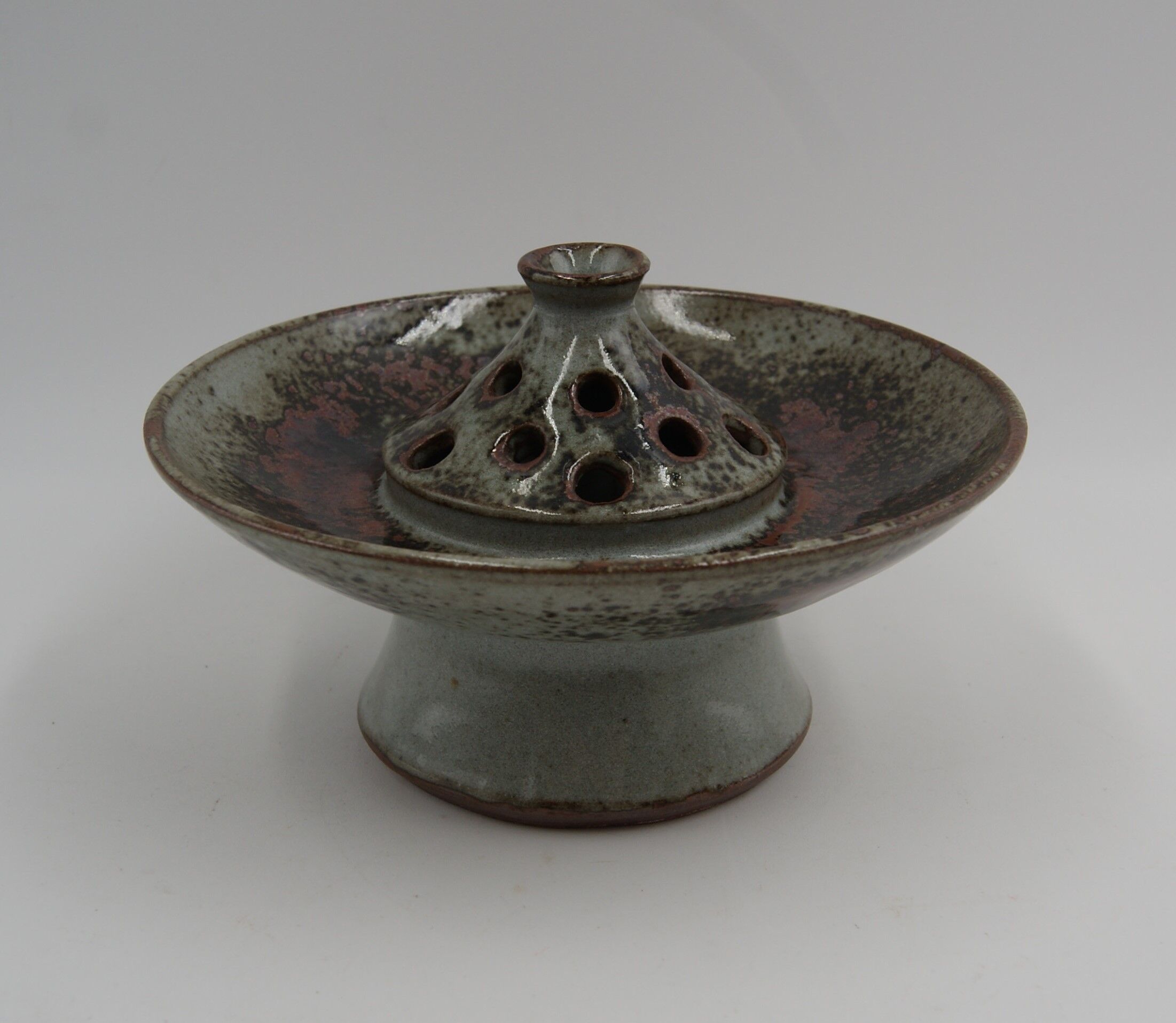 Pique flowers sandstone ATCH vintage