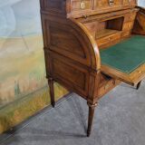 Bureau à cylindre époque Louis XVI en noyer