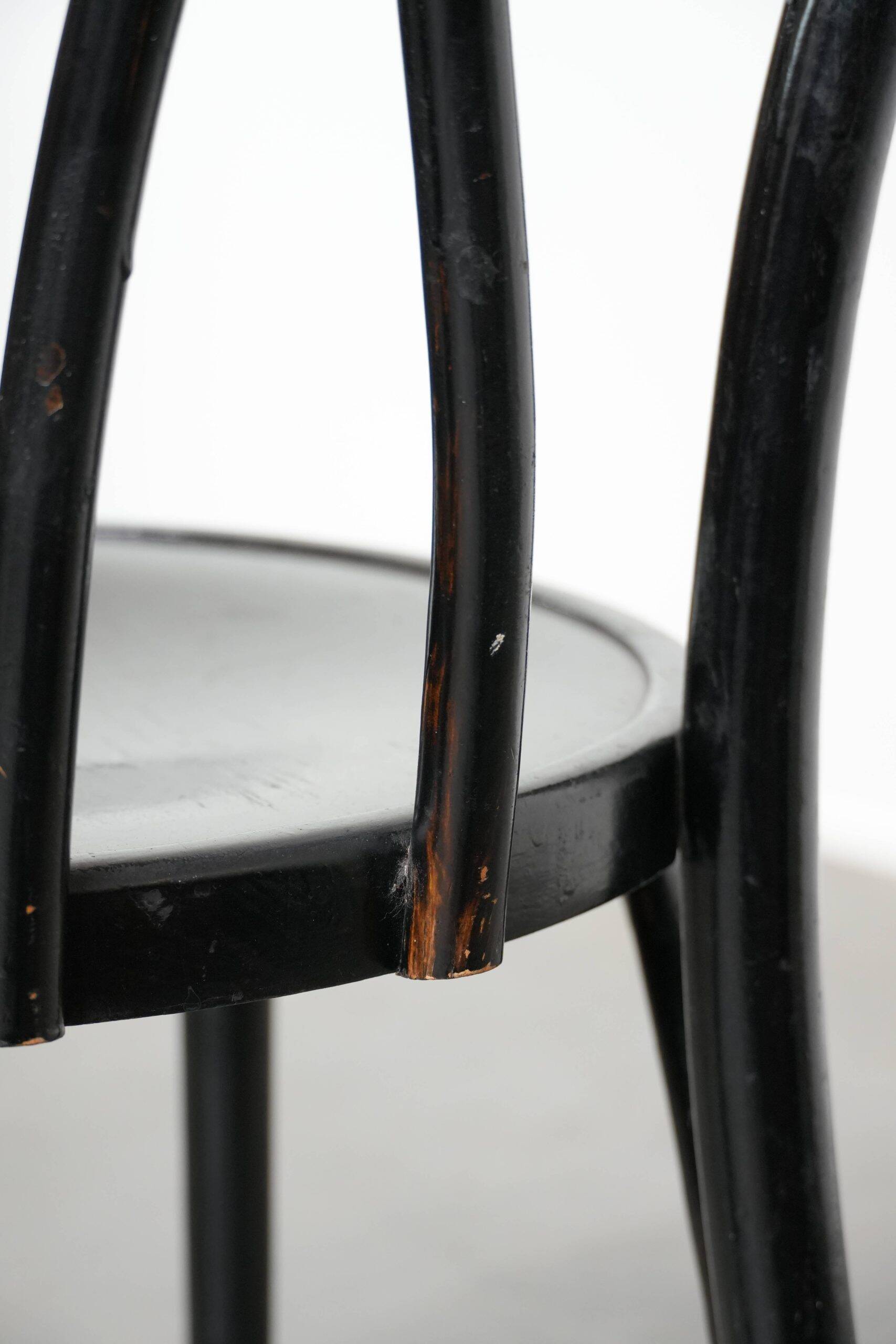 Set of 6 black vintage  bistro chairs with elegant design