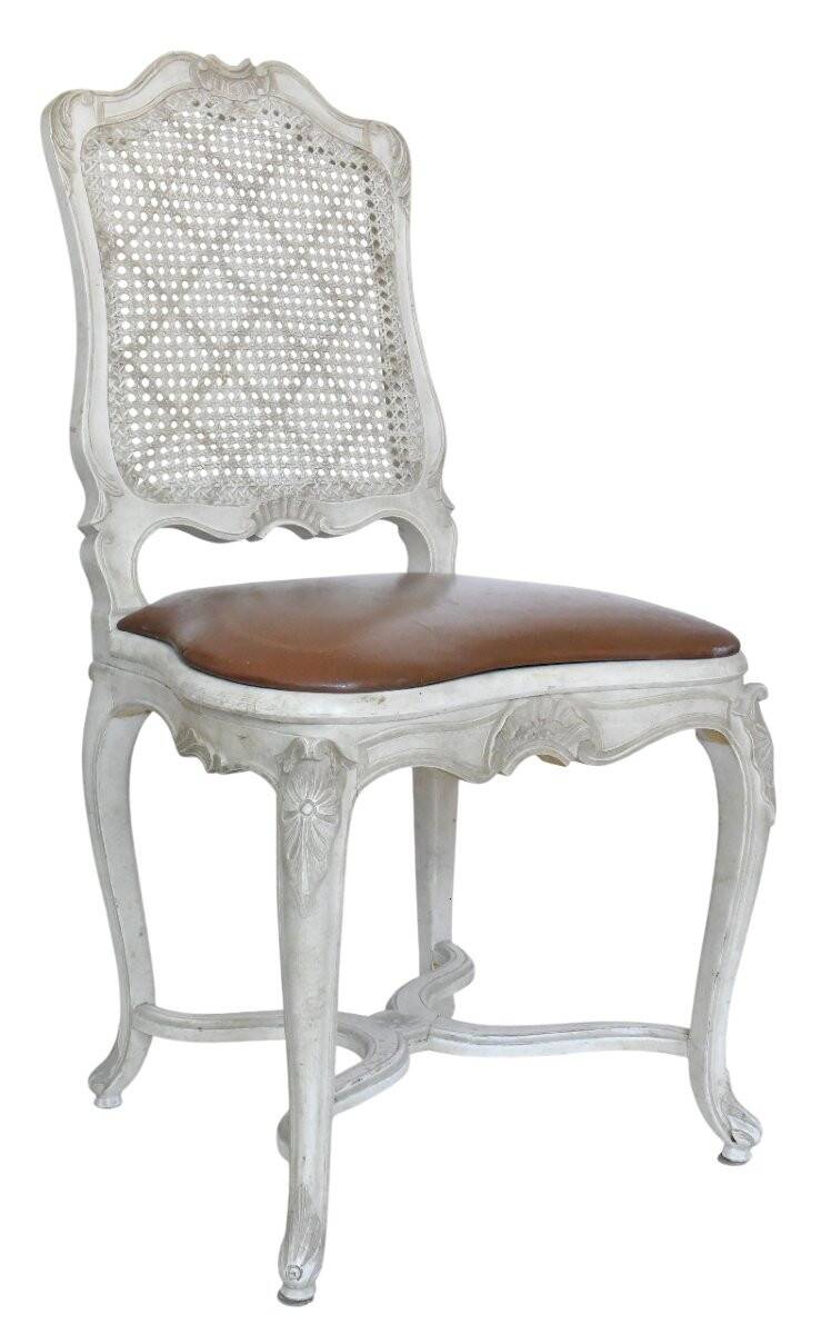 Suite de 6 chaises cannées de style Régence
