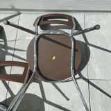 3 Chaises en skaï marron chocolat des années 1960-1970, estampillées.