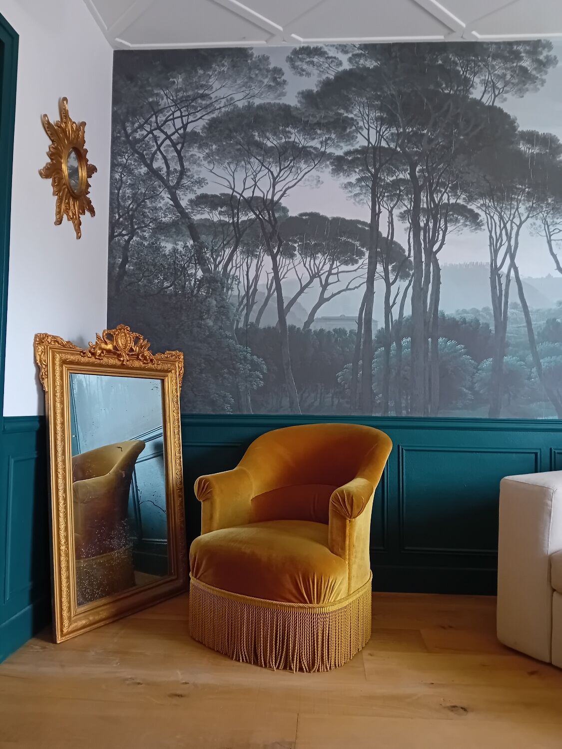 Vintage velvet toad armchair