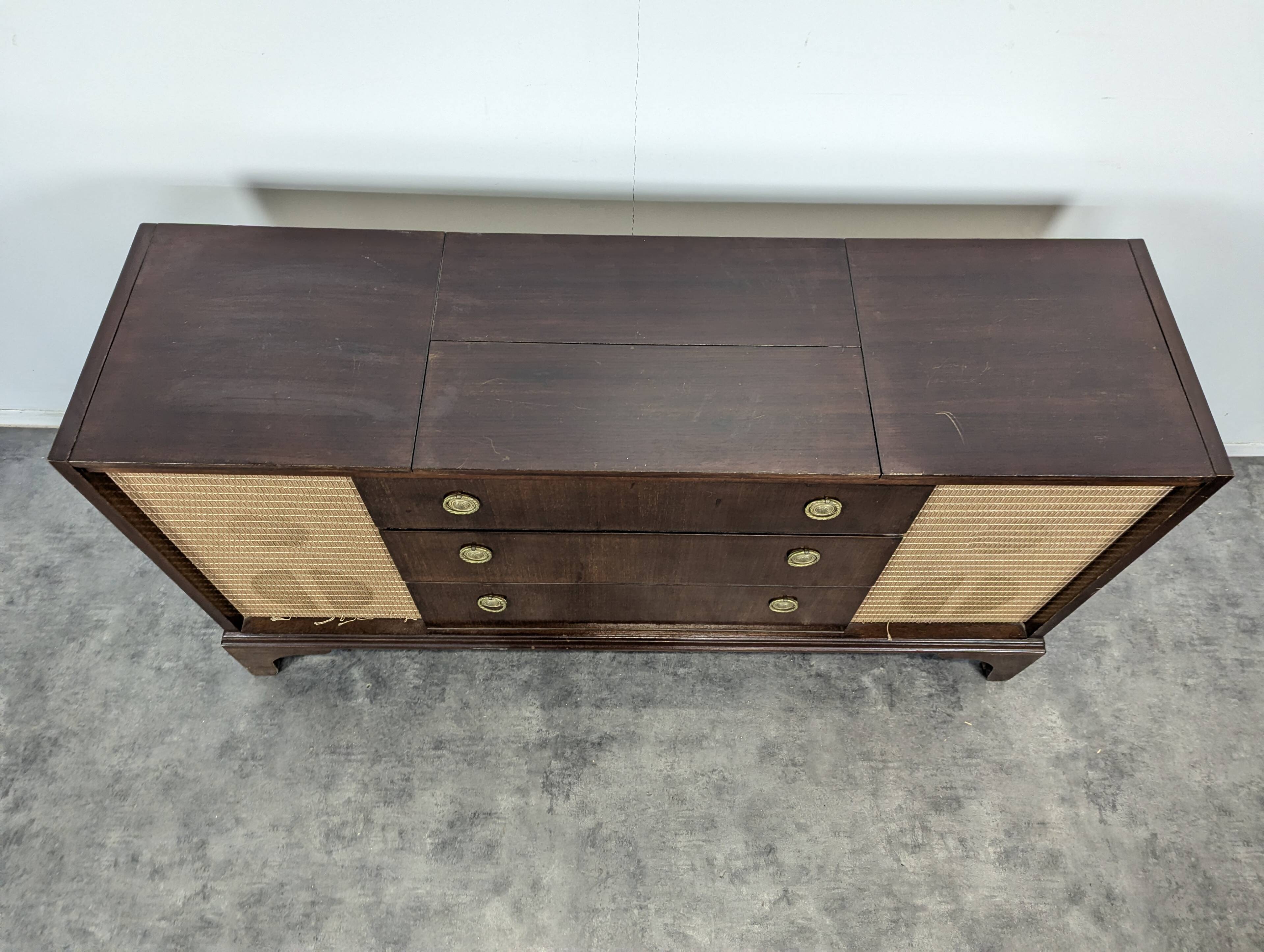 Meuble à Vinyles et Hi-Fi en acajou