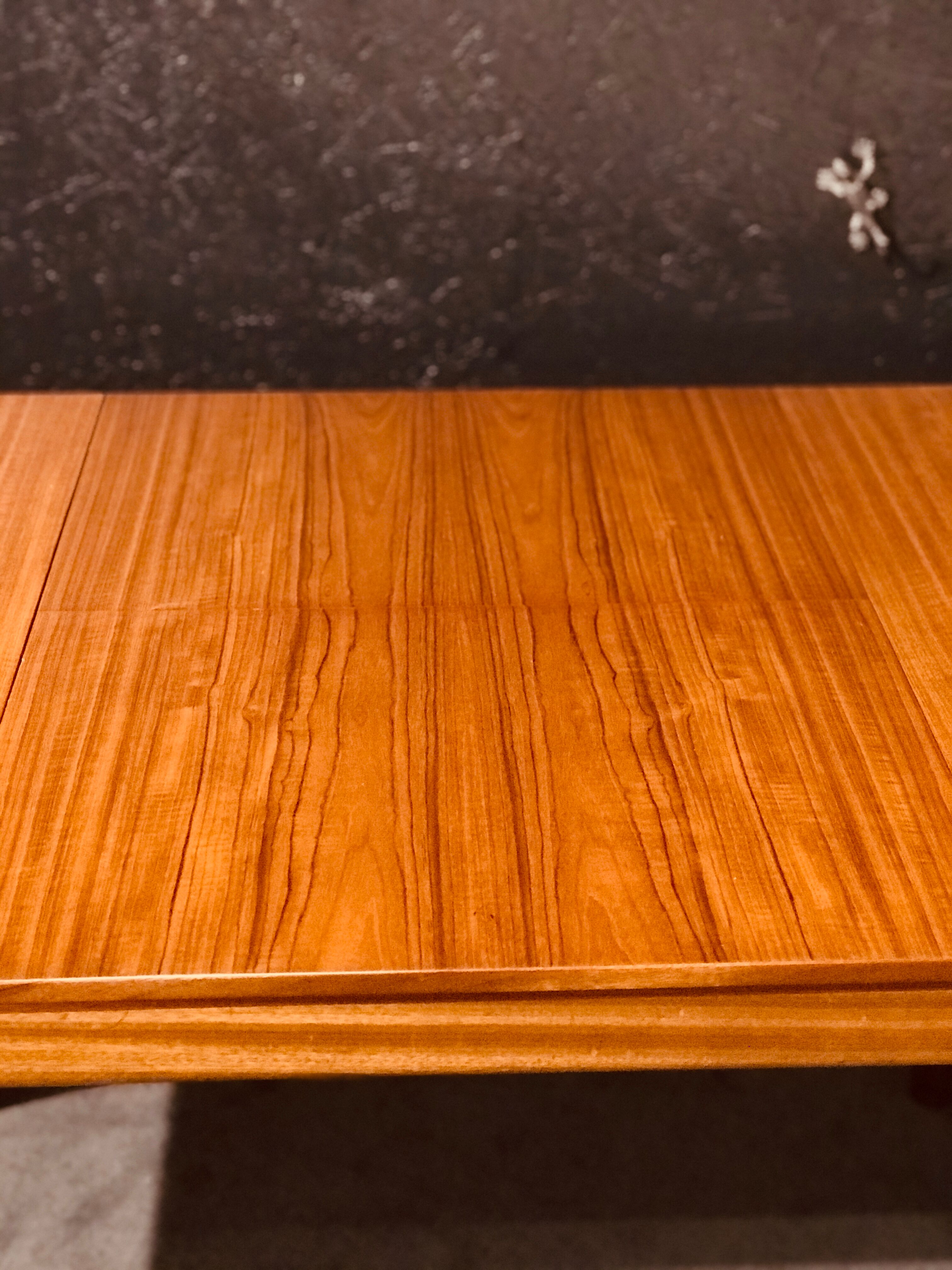 McIntosh extending table designed by Tom Robertson