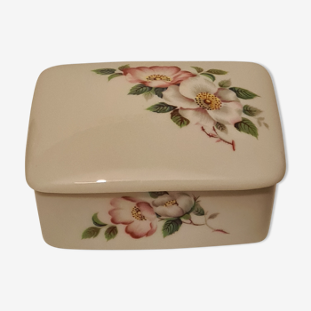 Limoges porcelain box Creation Baud Paris floral décor