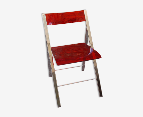 Chaise pliante en plexiglas rouge
