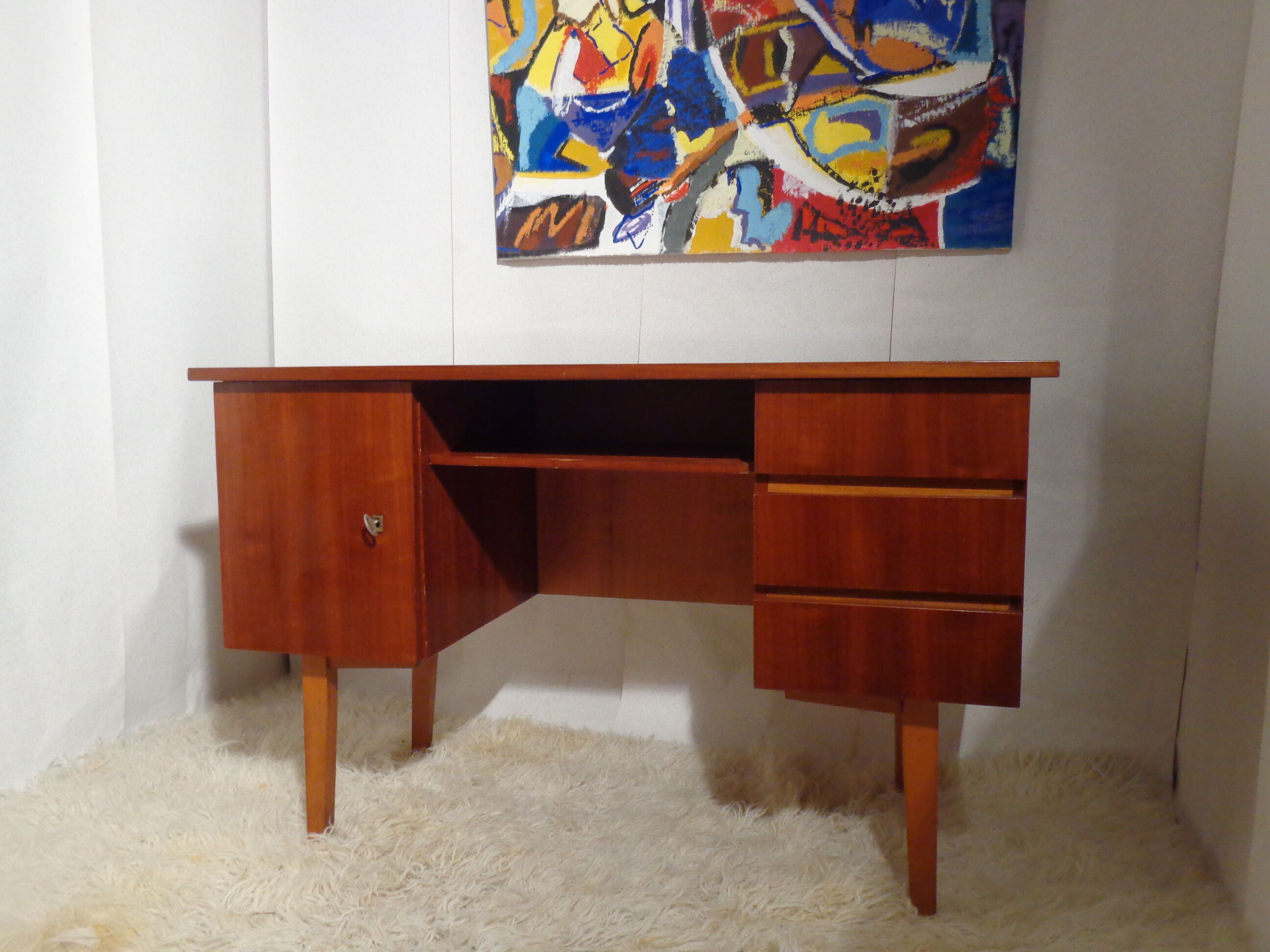 Desk of the 1960s vintage teak