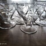 Set of 11 champagne glasses on low foot in old glass engraved floral decoration
