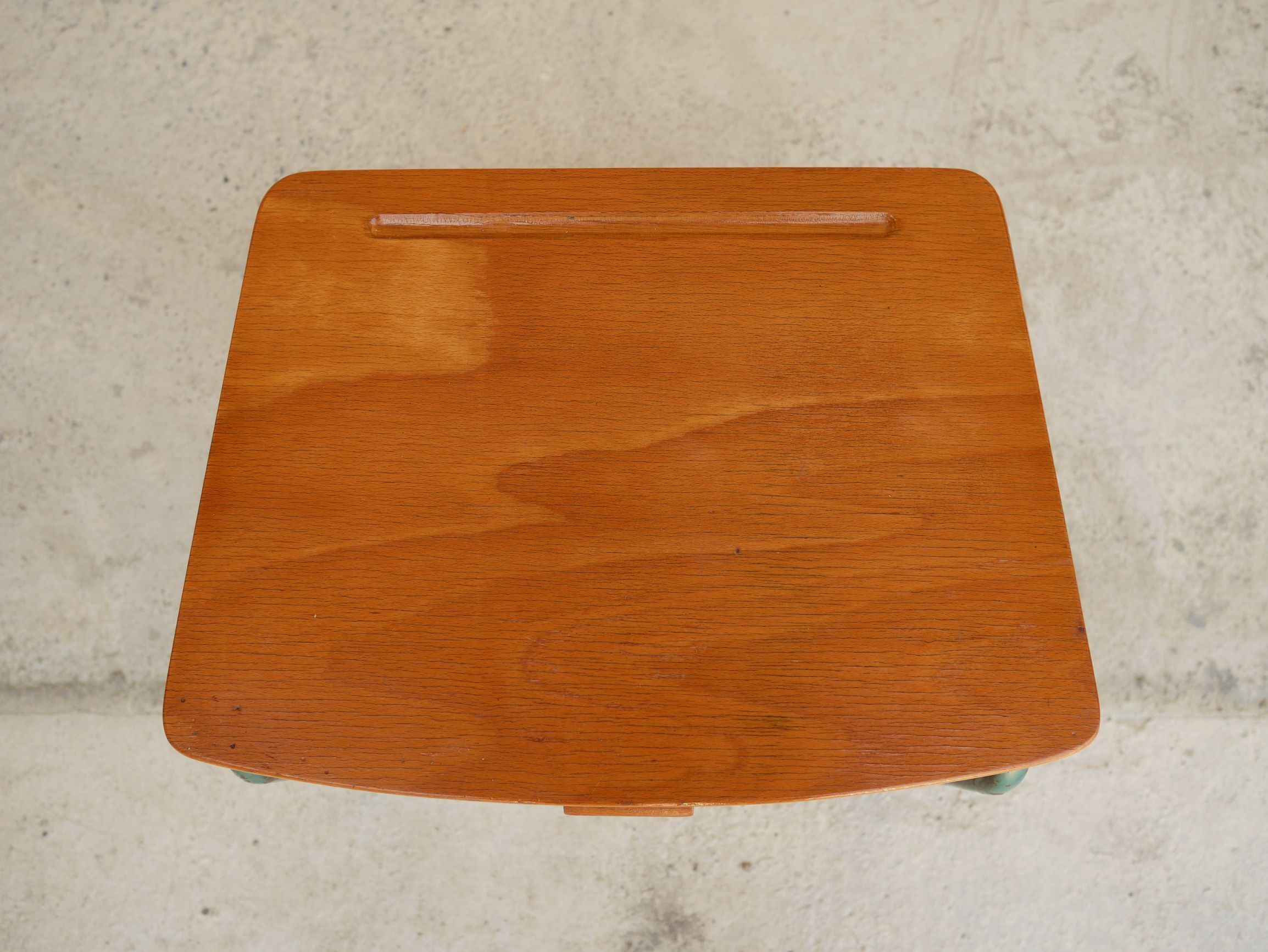 Desk and children's chair by Jacques Hitier for Mullca editions
