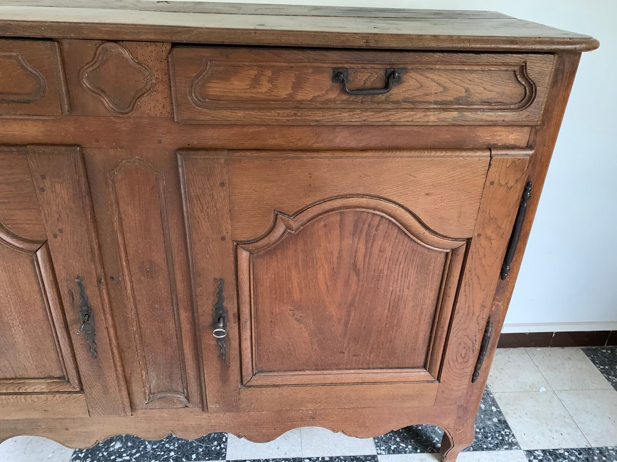 Buffet ancien