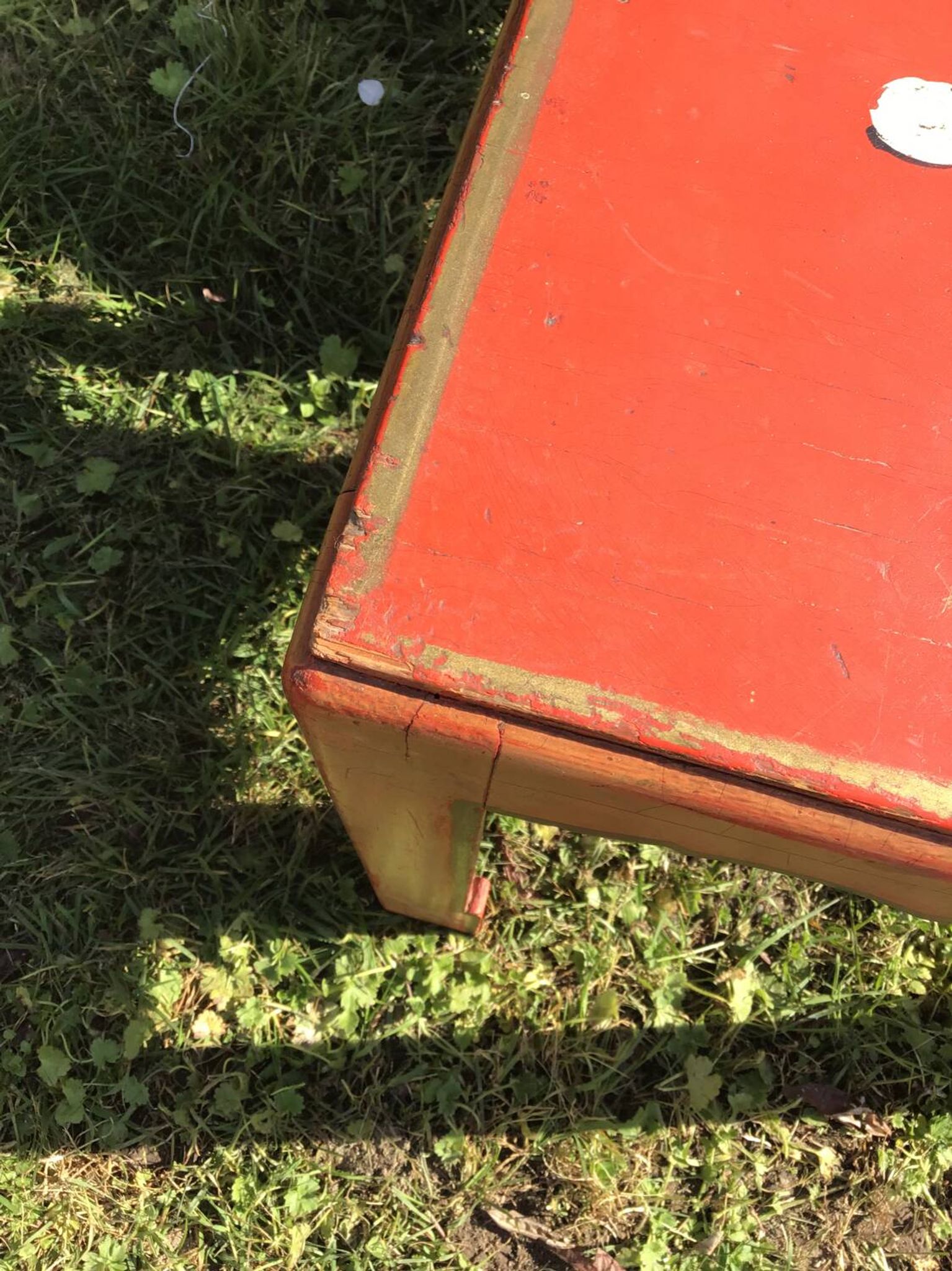 Pair of tables