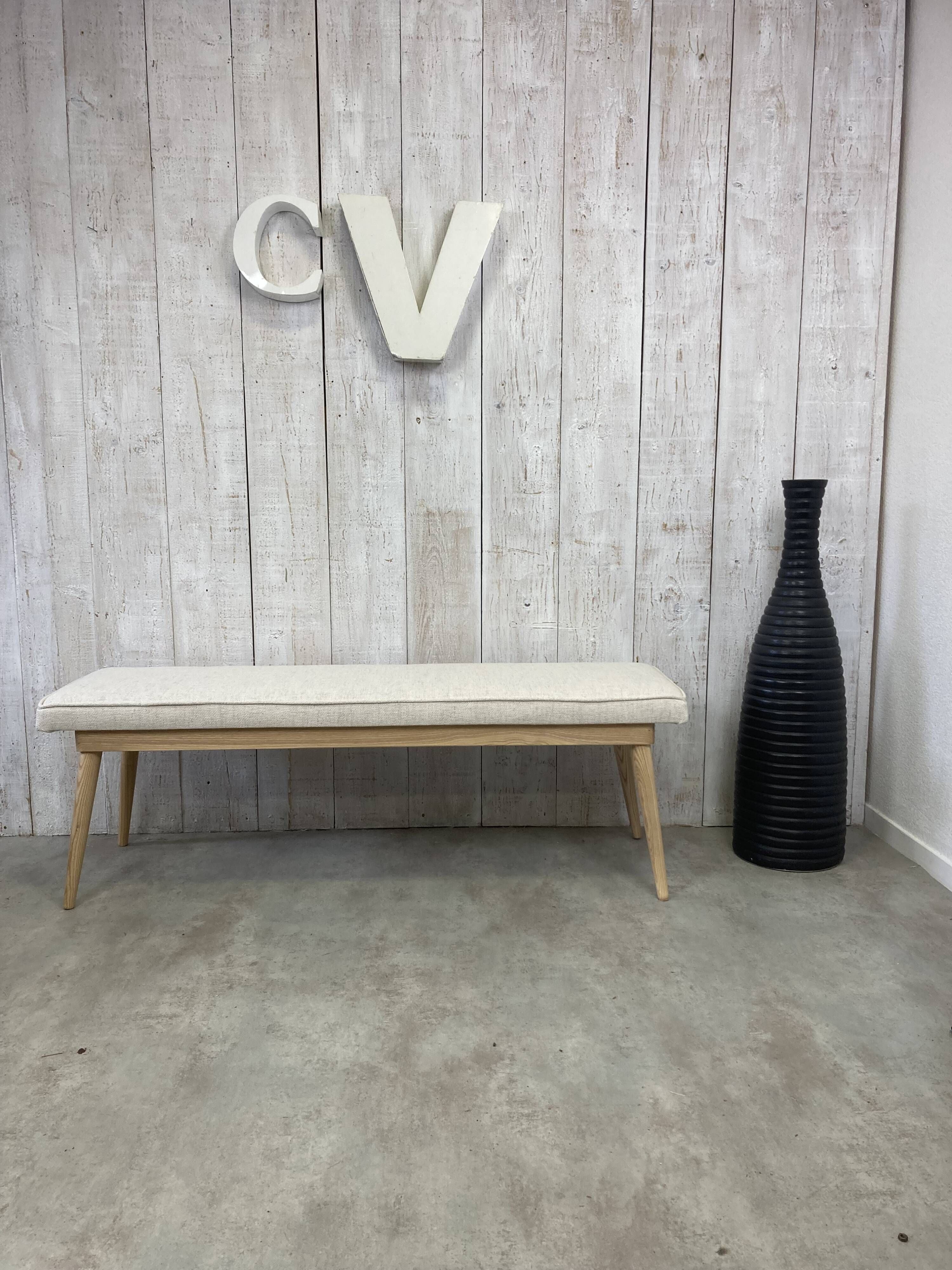 Scandinavian bench