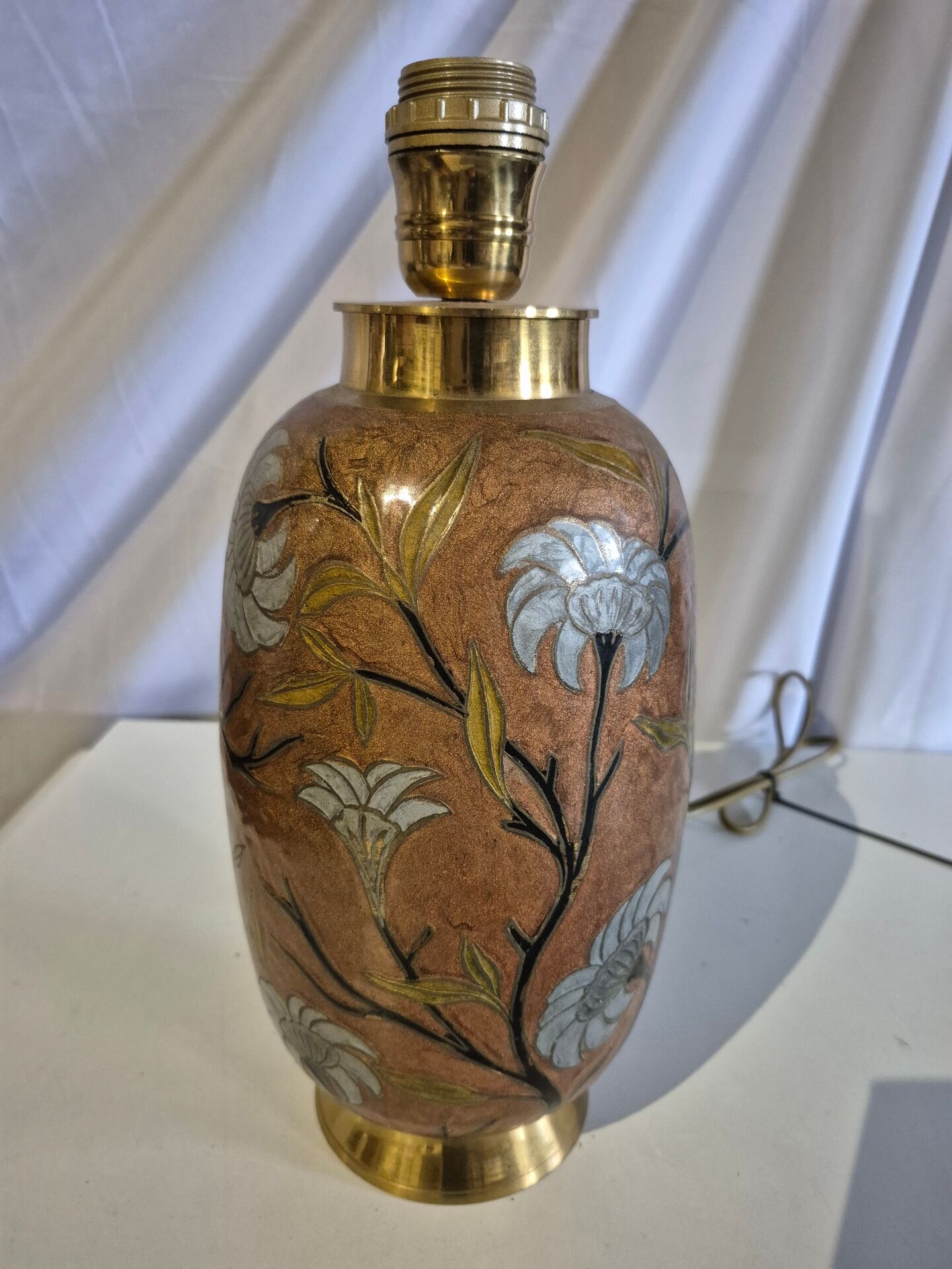 Firm Regina cloisonne enamel brass lamp Asian style