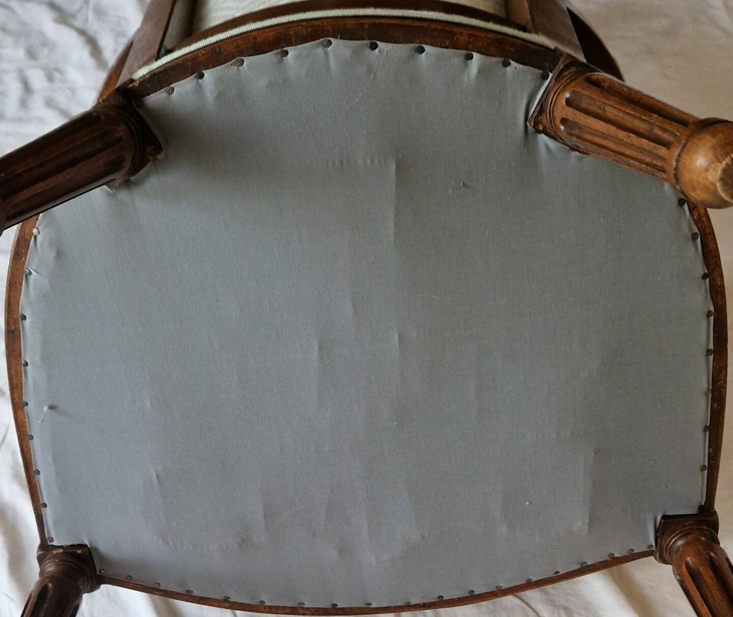 Ancien fauteuil en noyer style Louis XVI – Vert d'eau & crème – Fin XIXe