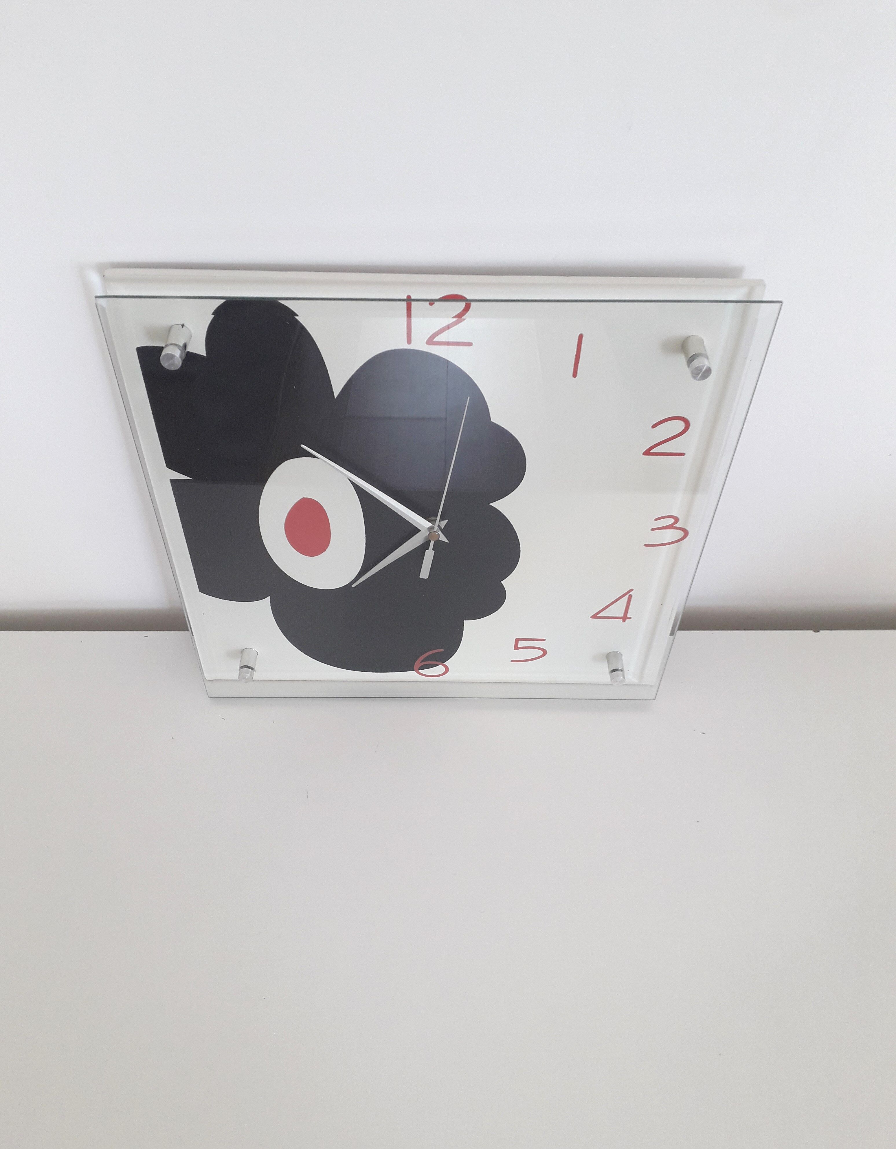 Vintage wall clock -- Wood and glass - 80s-90s
