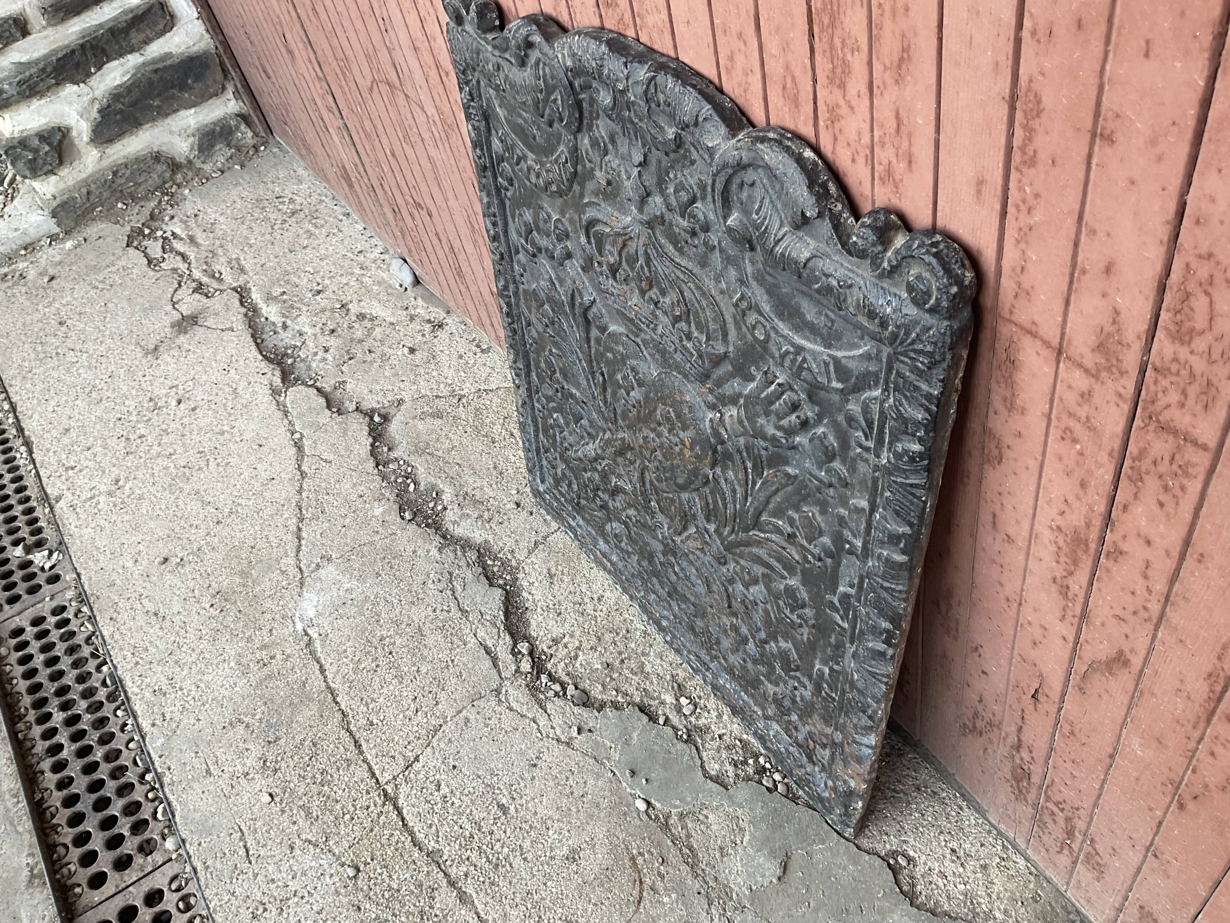 Fireplace plate