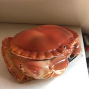 Boîte crabe en faïence signée Michel Caugant