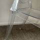 Ensemble Philippe Starck Kartell table à manger Top Top et 2 fauteuils Louis Ghost