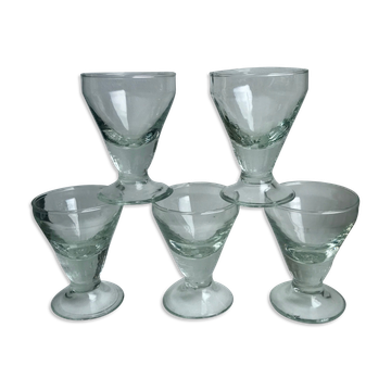 Set of 5 white wine glasses in molded glass and thick bottom 20s