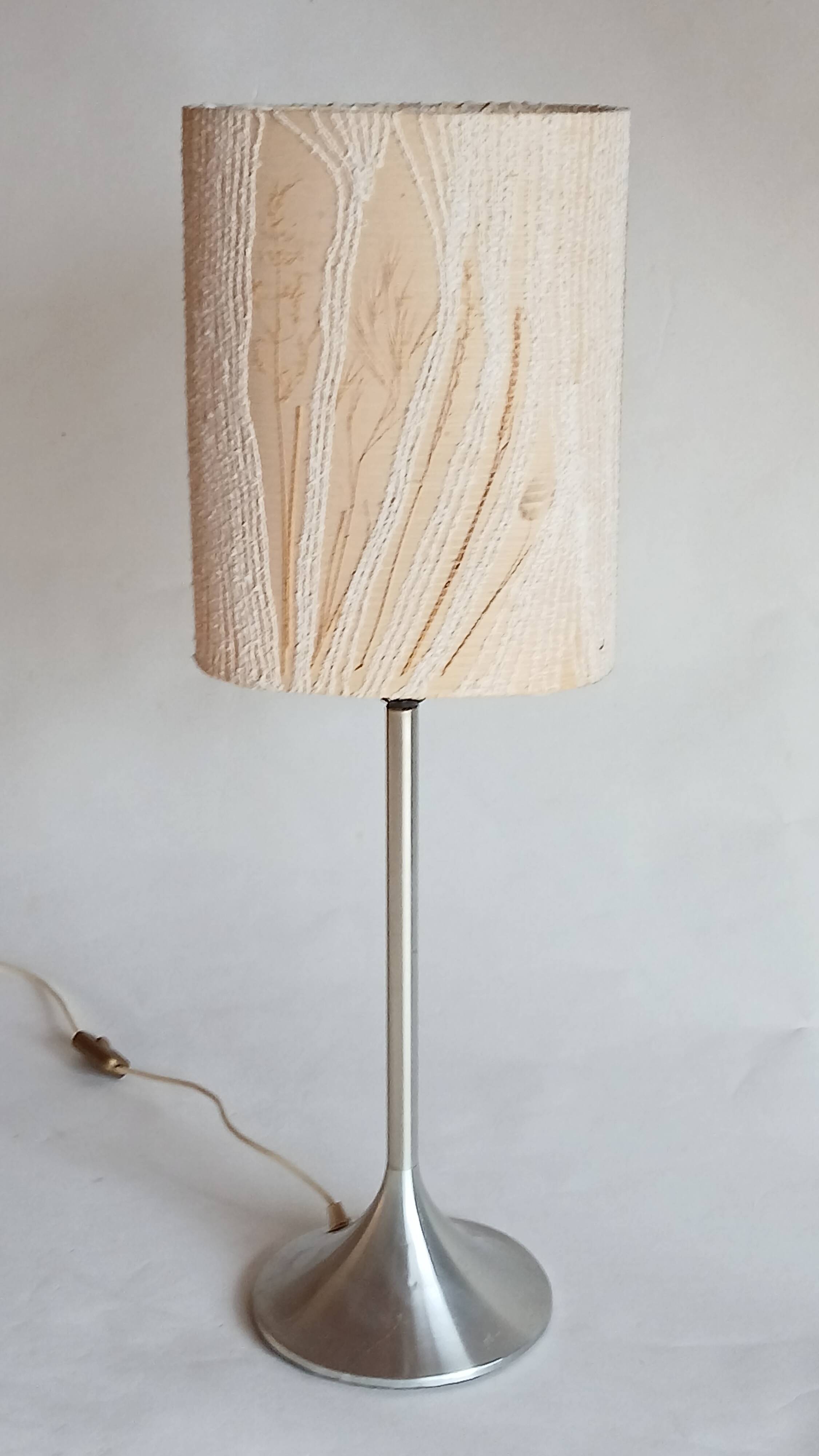 Tulip foot lamp
