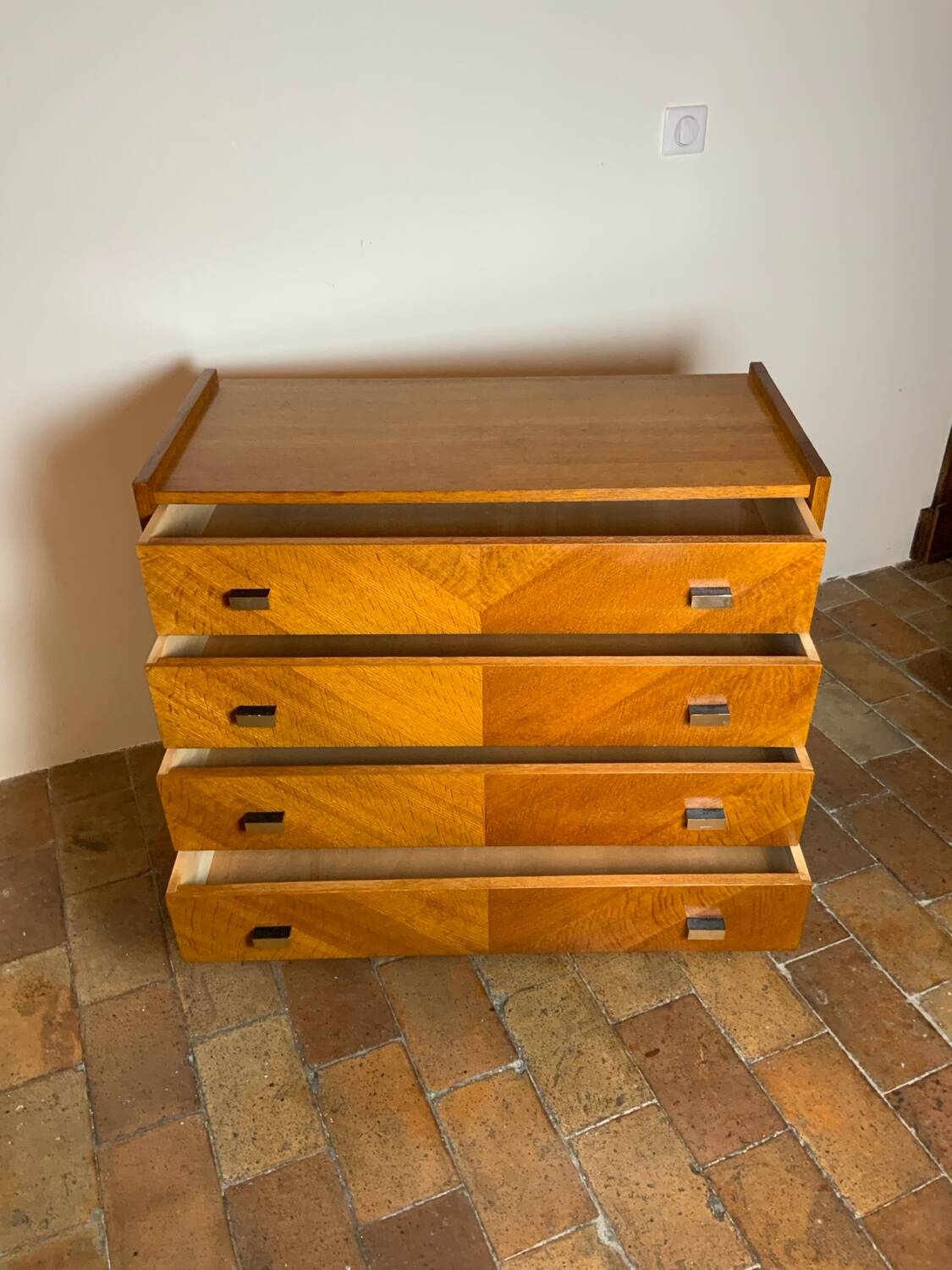 Vintage chest of drawers