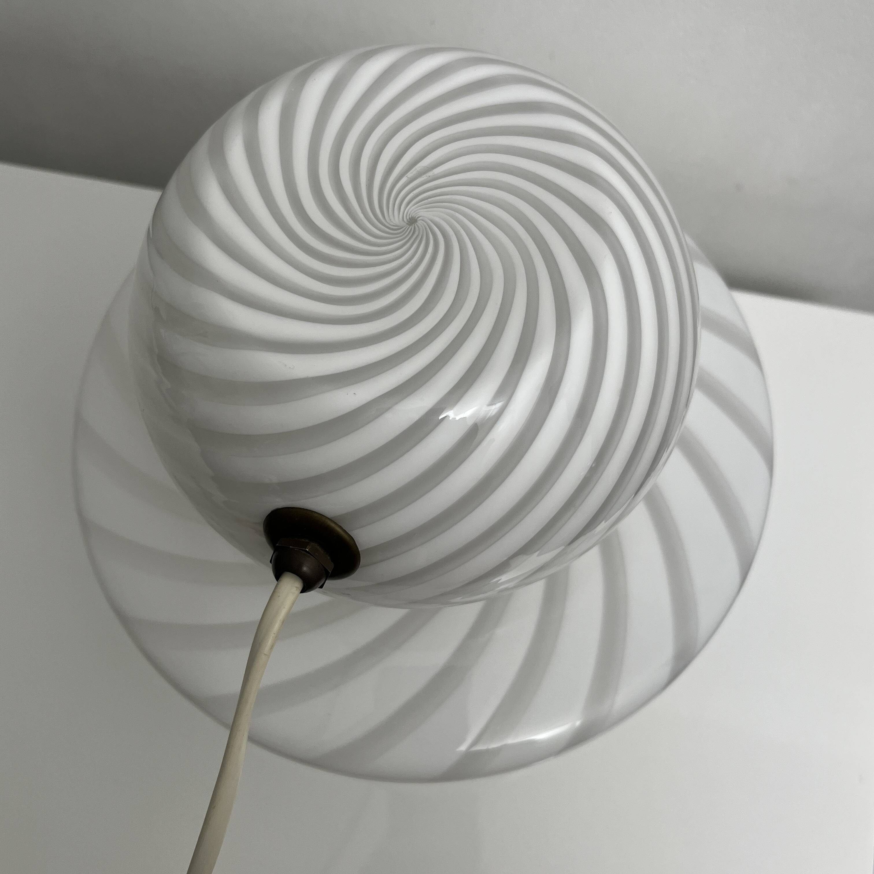 Murano mushroom lamp Italy vintage spiral decor glossy white dlg ven