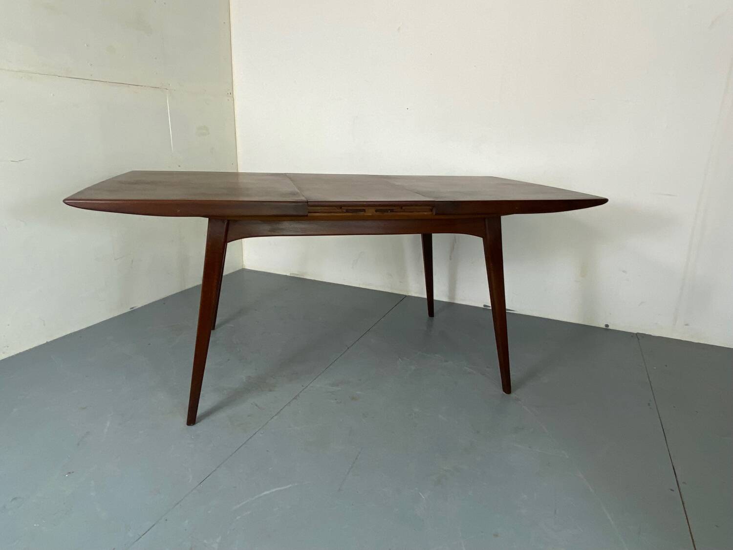 Scandinavian Style Mid Century Teak extendable Dining Table by Louis Van Teeffelen for Wébé, 1950s