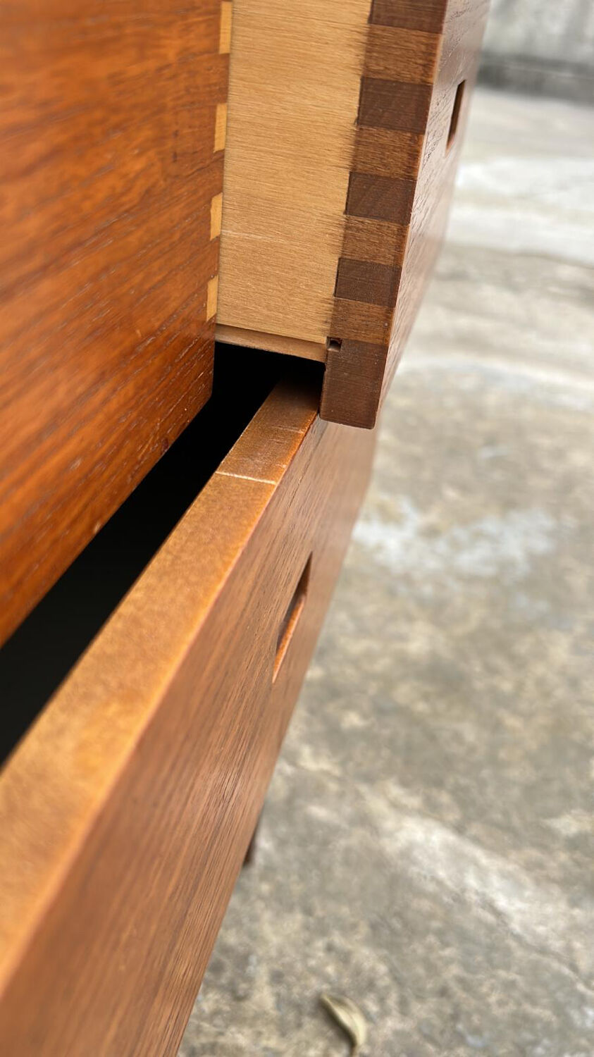 Scandinavian chest of drawers 4 drawers