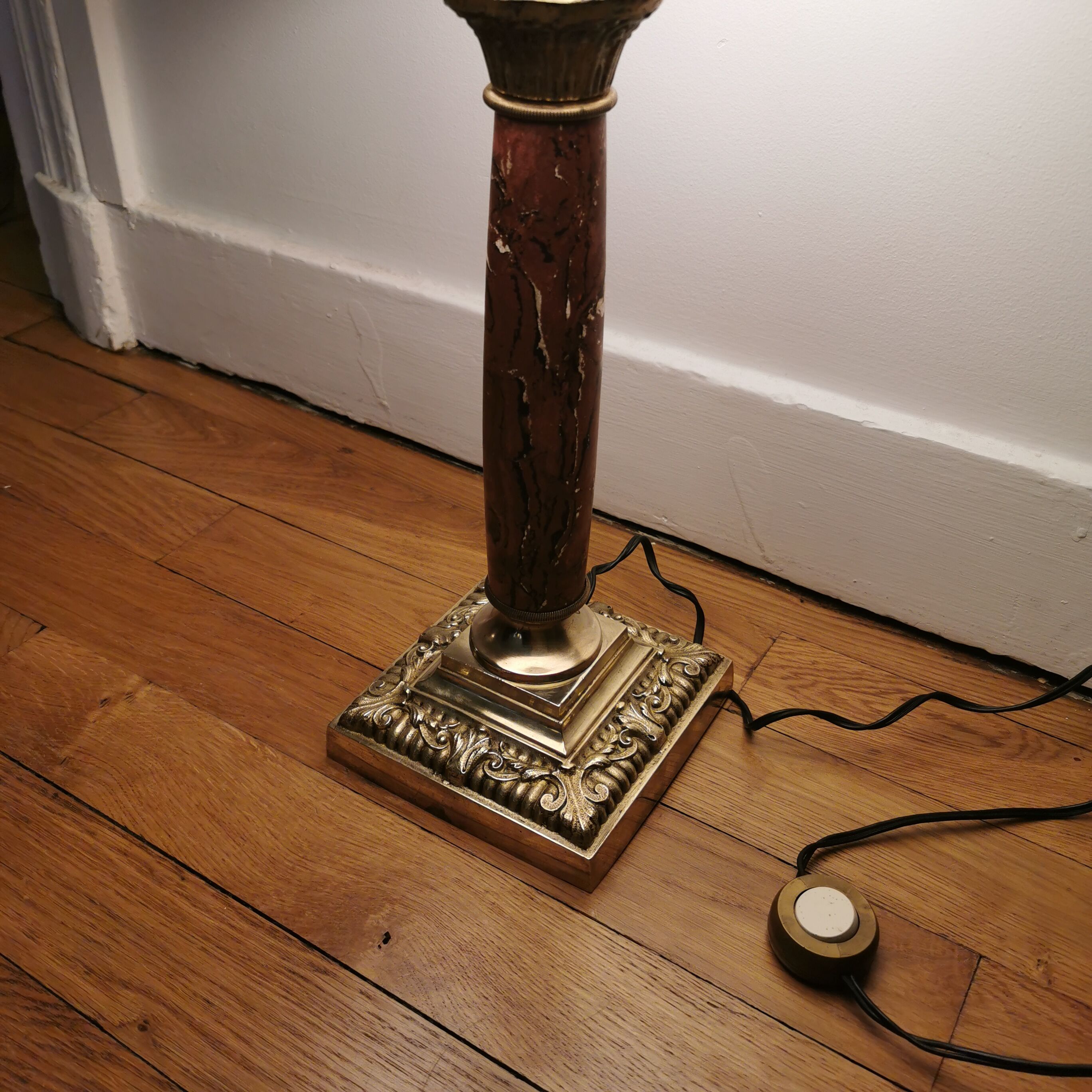 Lamp in marble and bronze empire