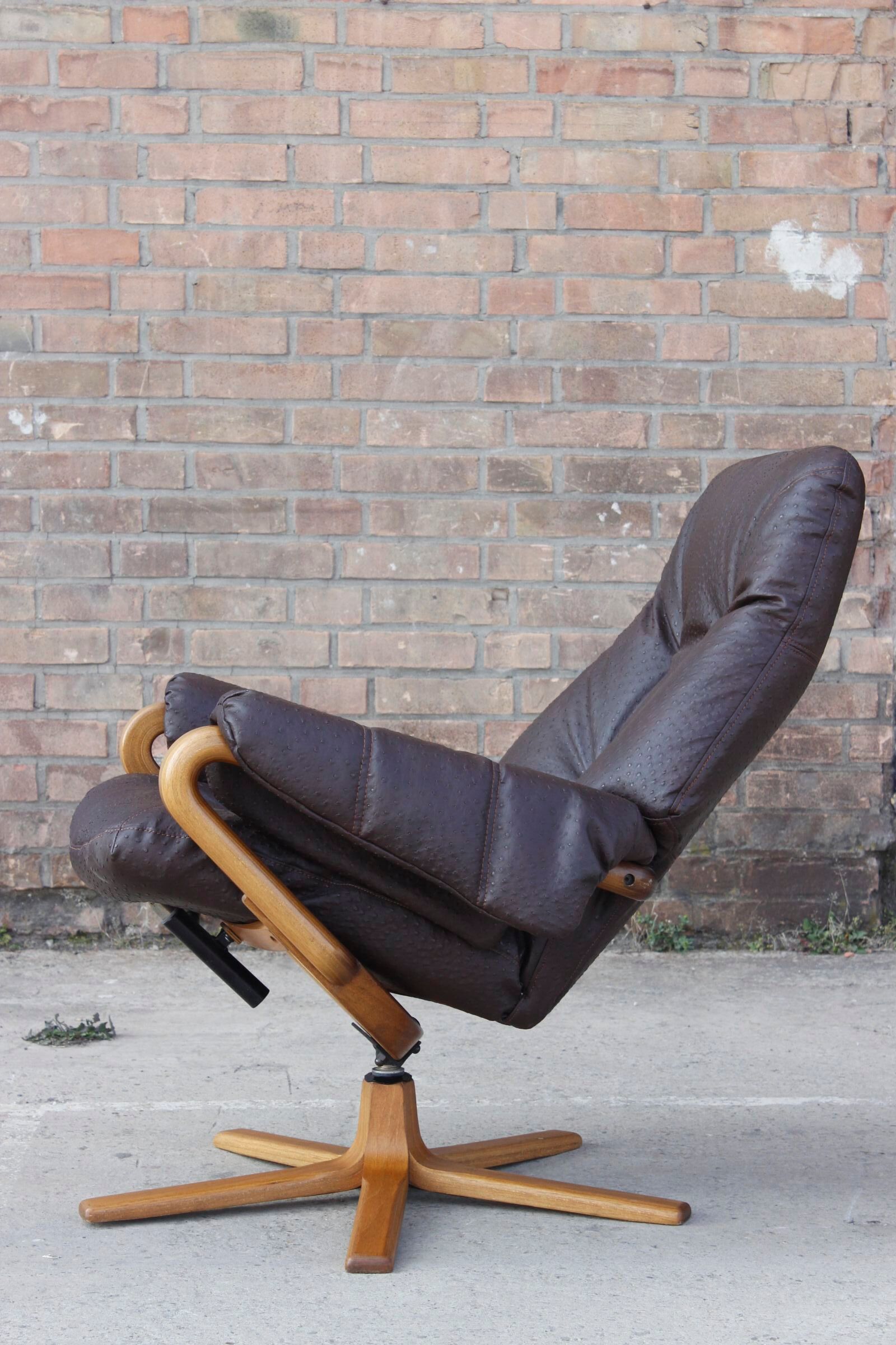 Relaxation armchair & Ottoman Scandinavian design Sweden 1960s