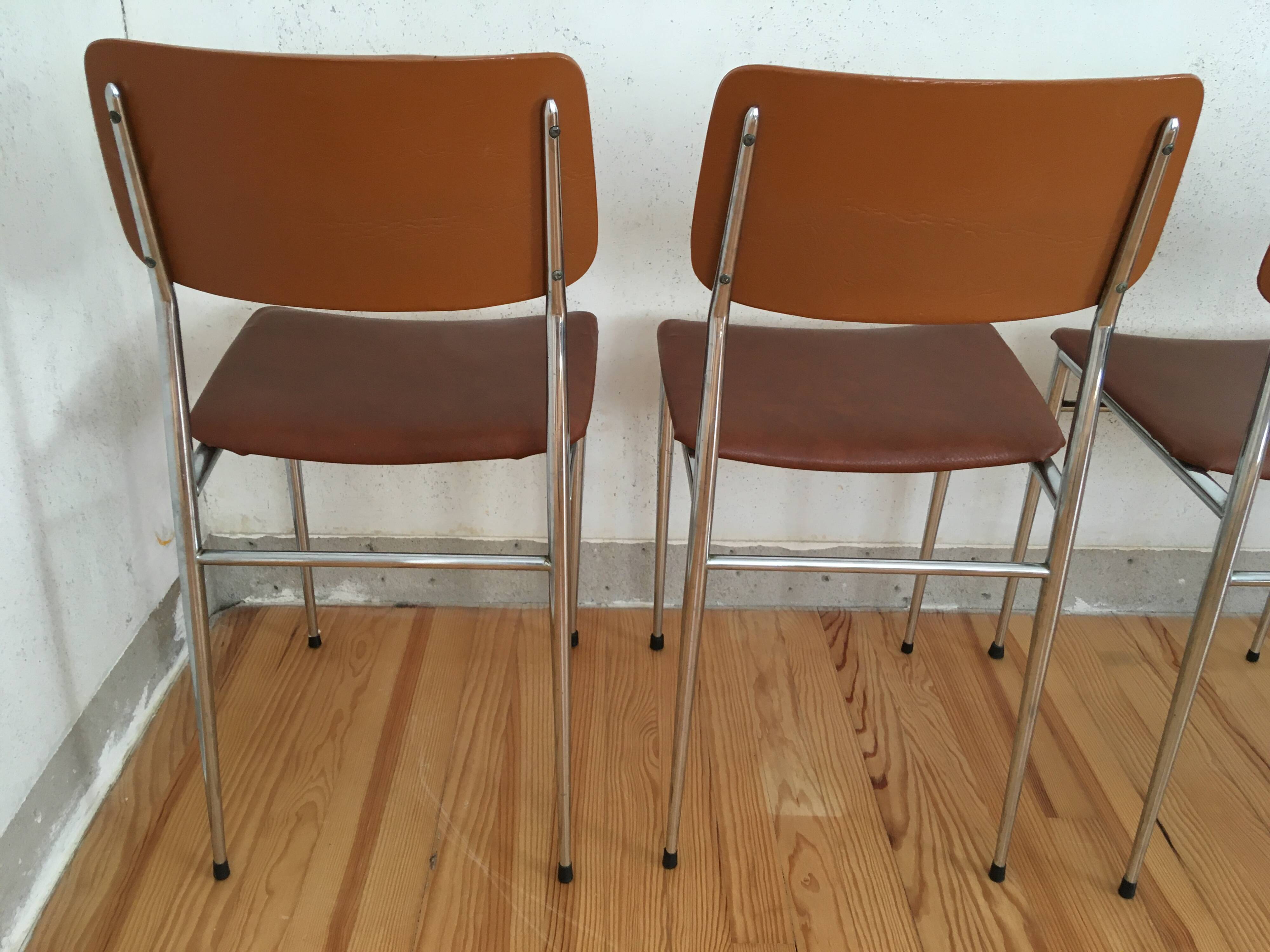 4 chaises skaï camel métal chromé années 70