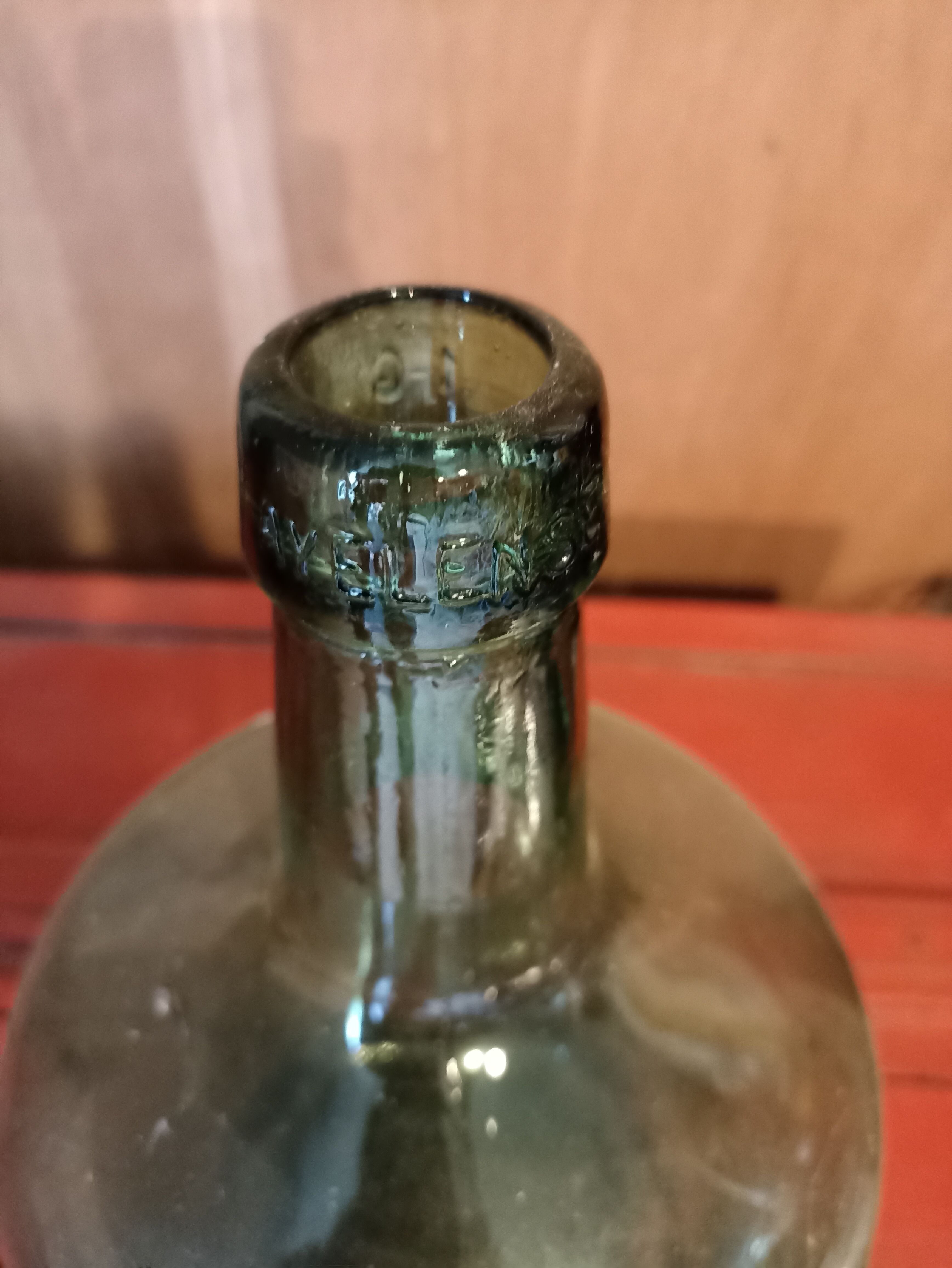 Demijohn eyelense