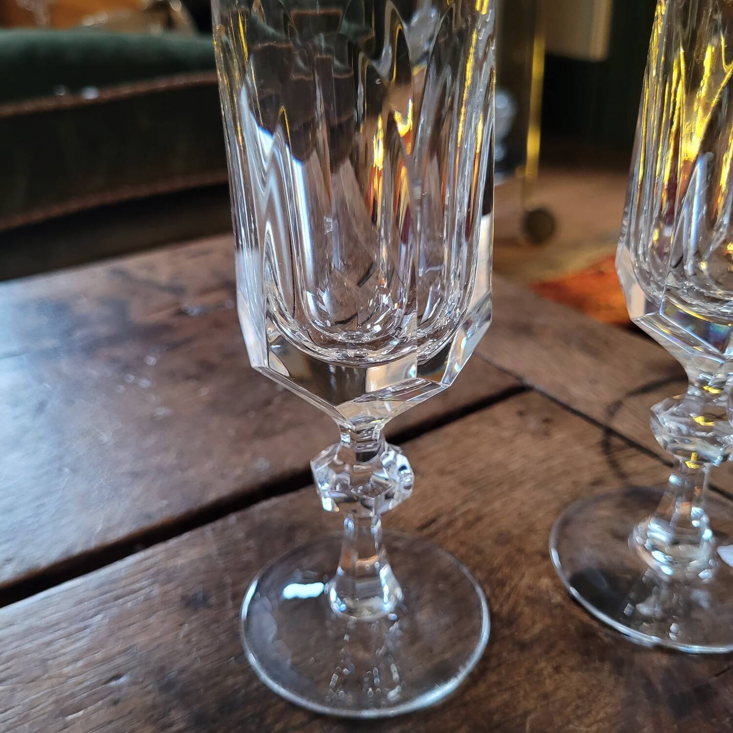 Two thick crystal flutes in the Baccarat style. 1960s. Two flutes in thick crystal.