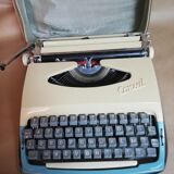 Portable typewriter