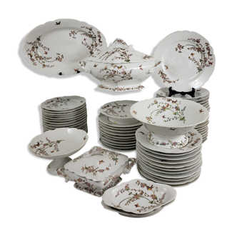 Table service 64 pieces in Paris porcelain early twentieth century