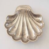 Silver-plated scallop ramekin