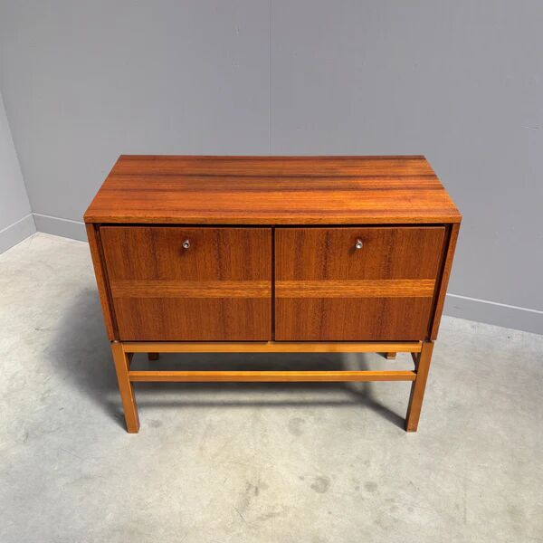 Small teak sideboard / cabinet from the 1960s