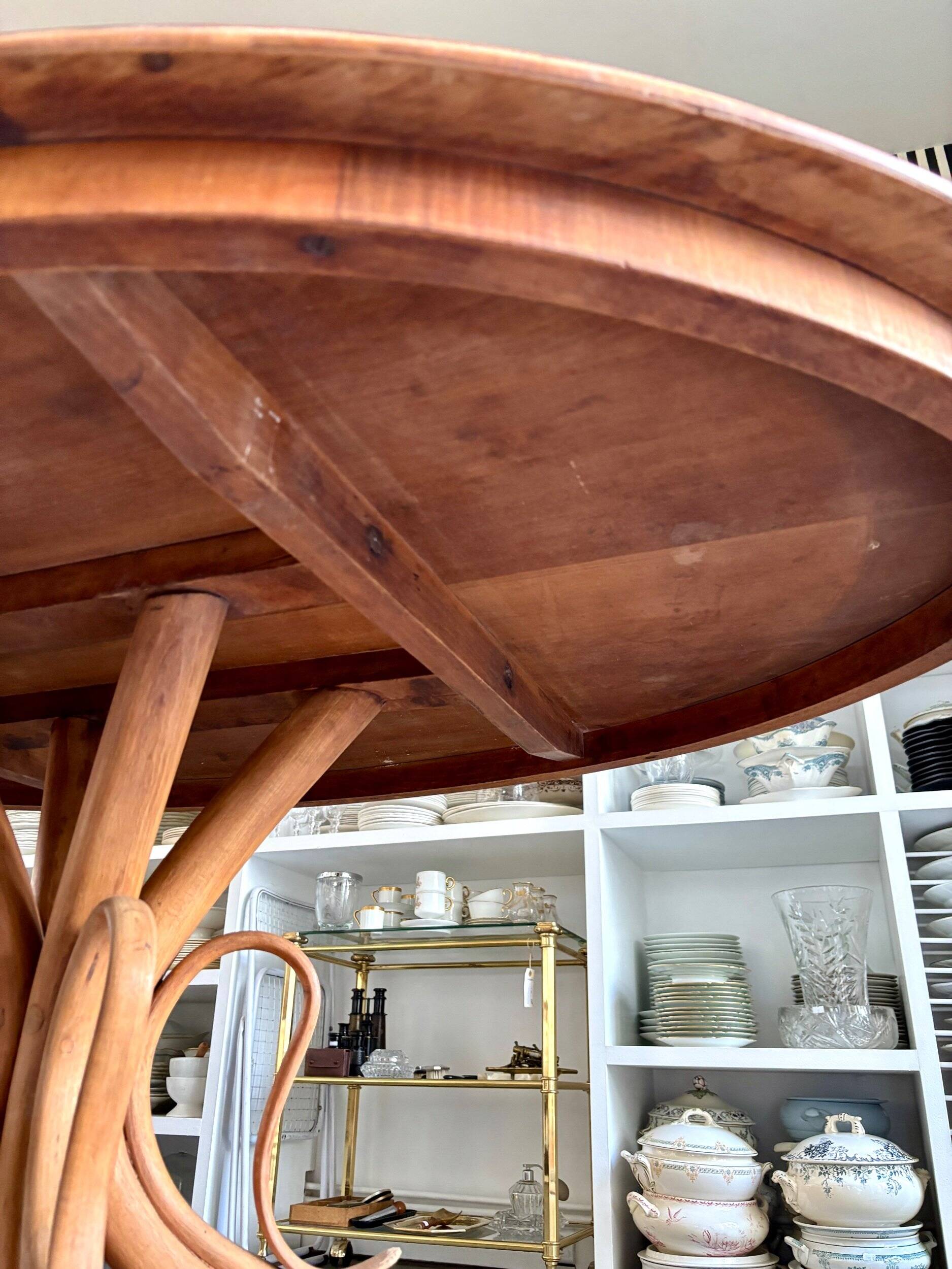 Thonet table no. 3 and 4 bent beech chairs with caning, circa 1890.