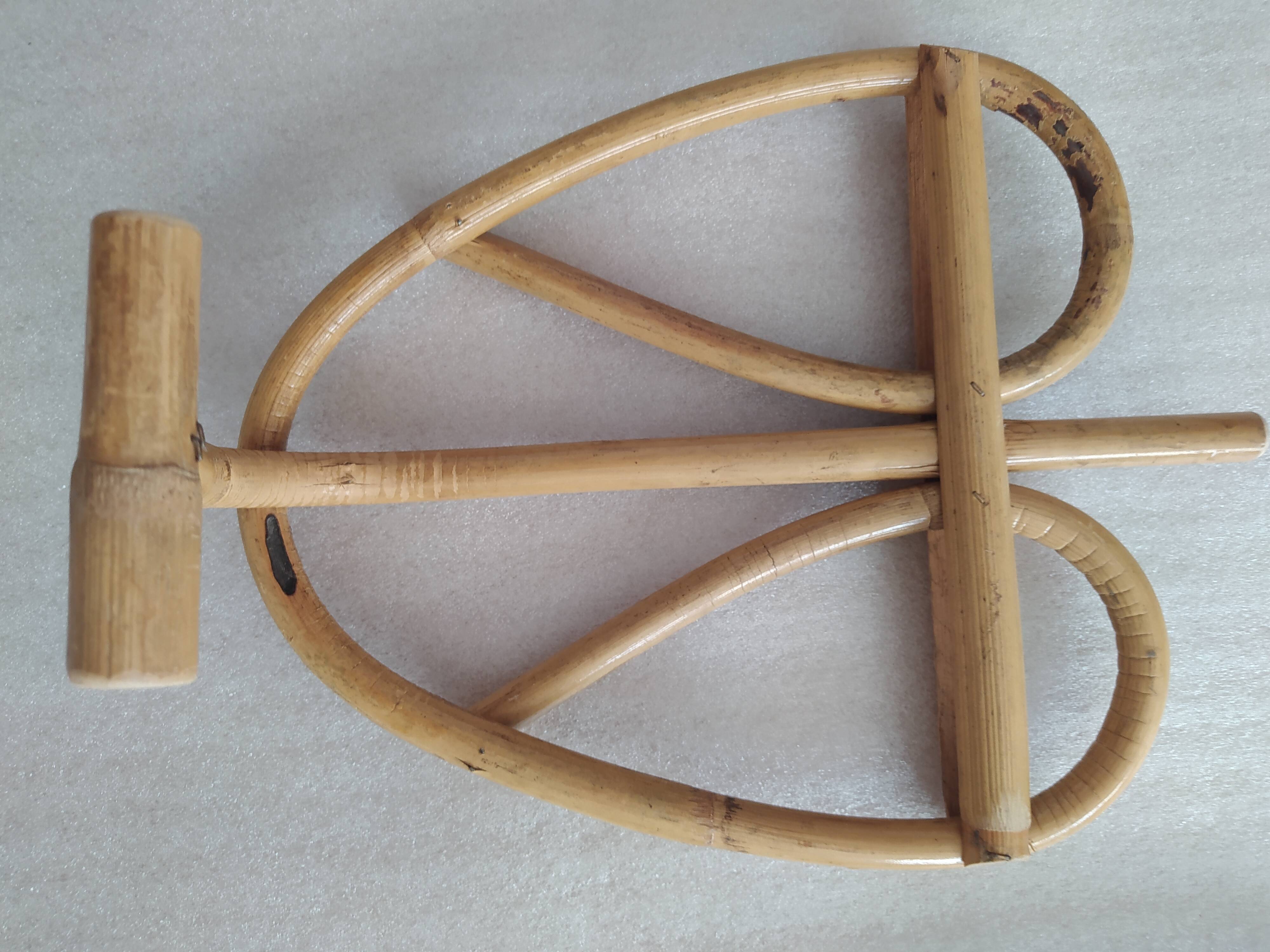 Pair of bamboo patère