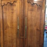 Superb wardrobe Louis XV walnut early nineteenth