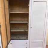 Armoire parisienne ancienne