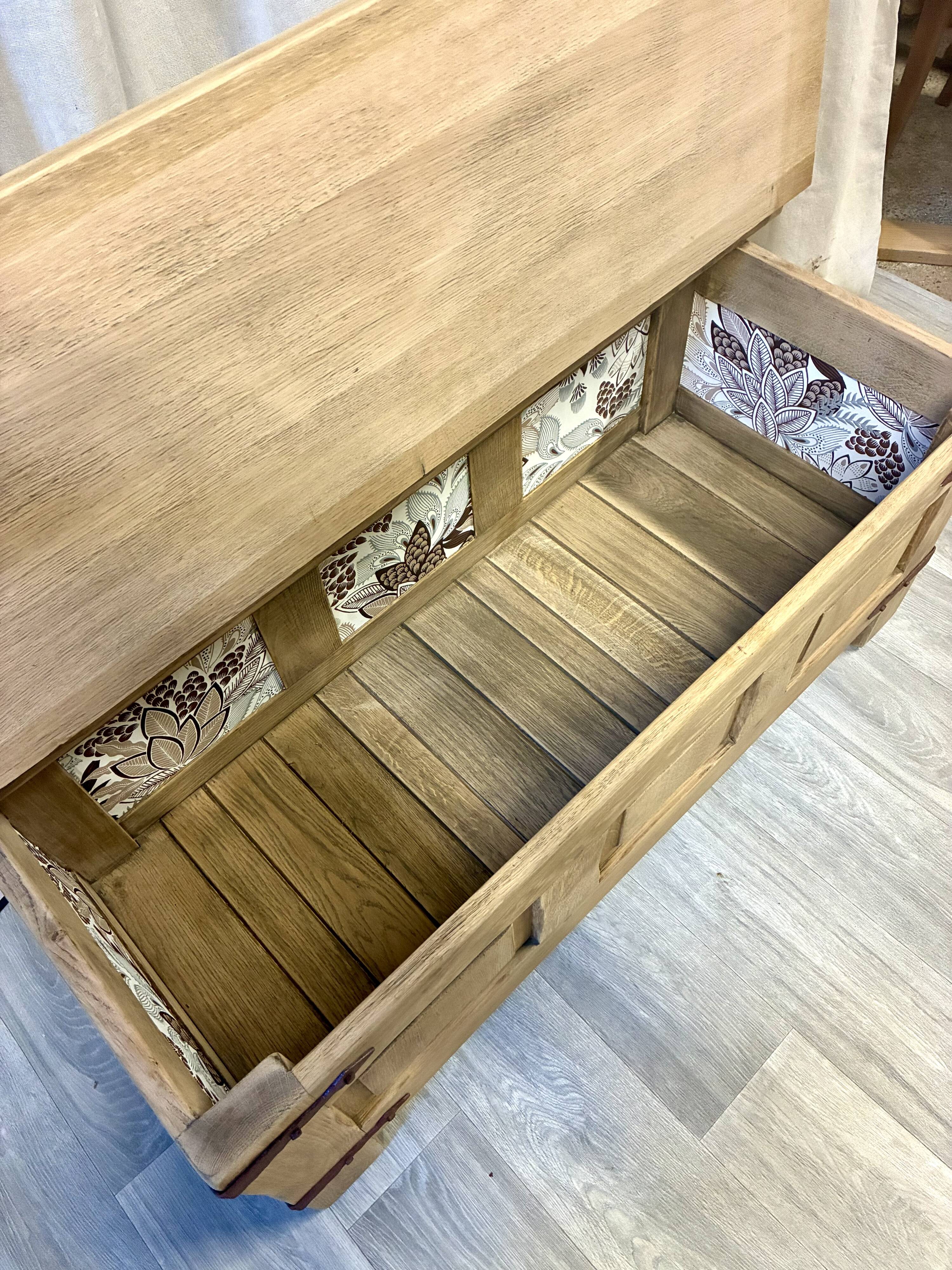 Coffre en bois