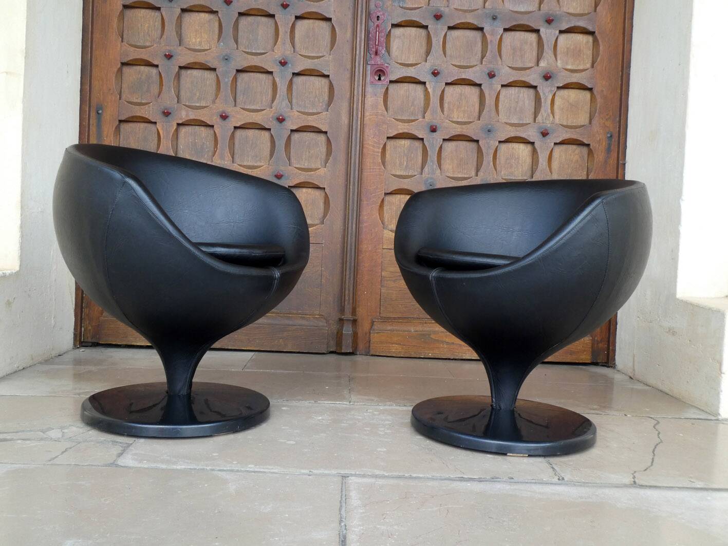 paire de fauteuils Luna de Pierre Guariche pour Meurop, 1960