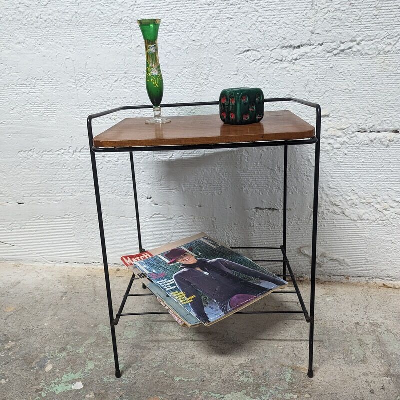 Vintage magazine harness