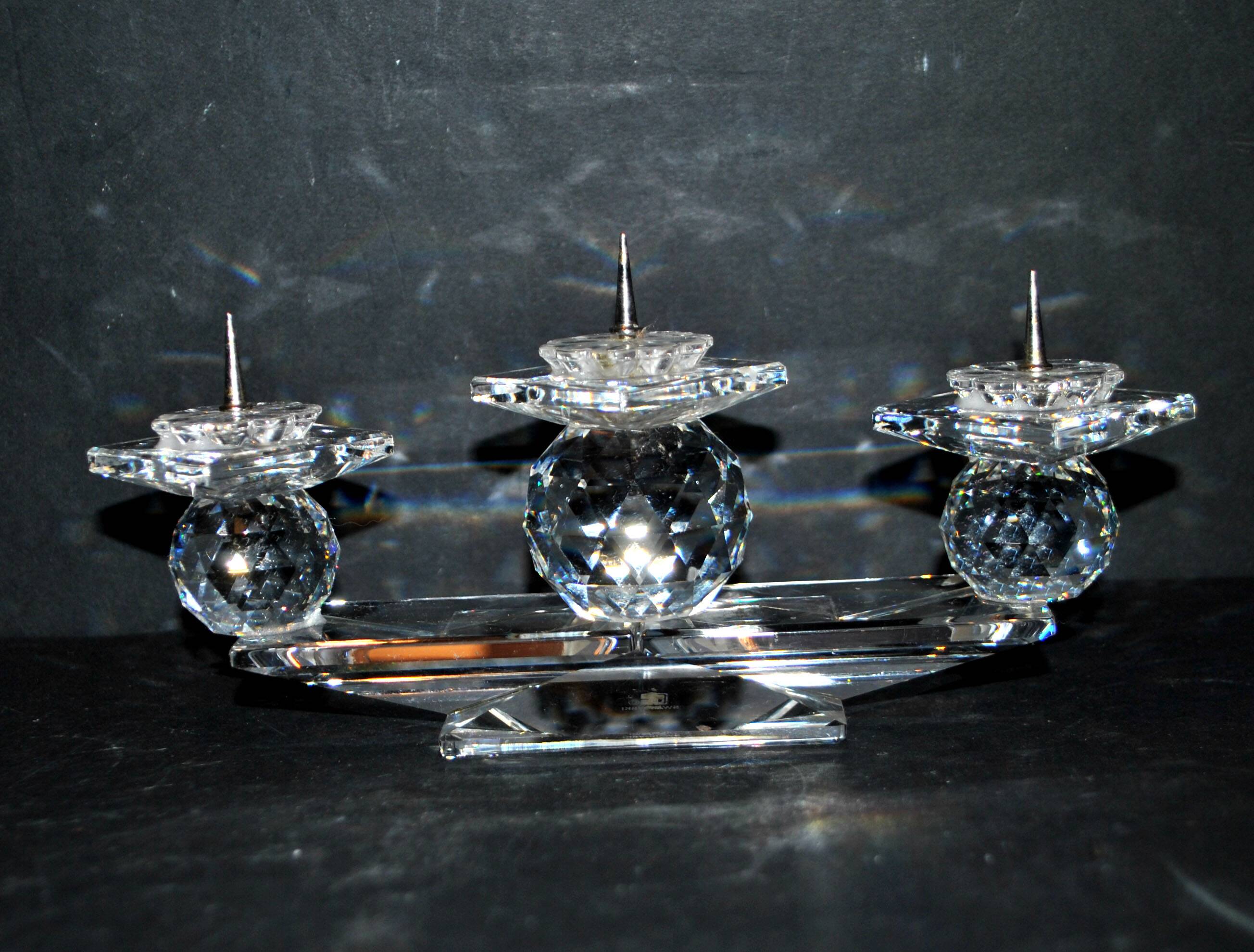 SWAROVSKI candle holder three candles in cut crystal signed 18.5 x 9 x 4cm