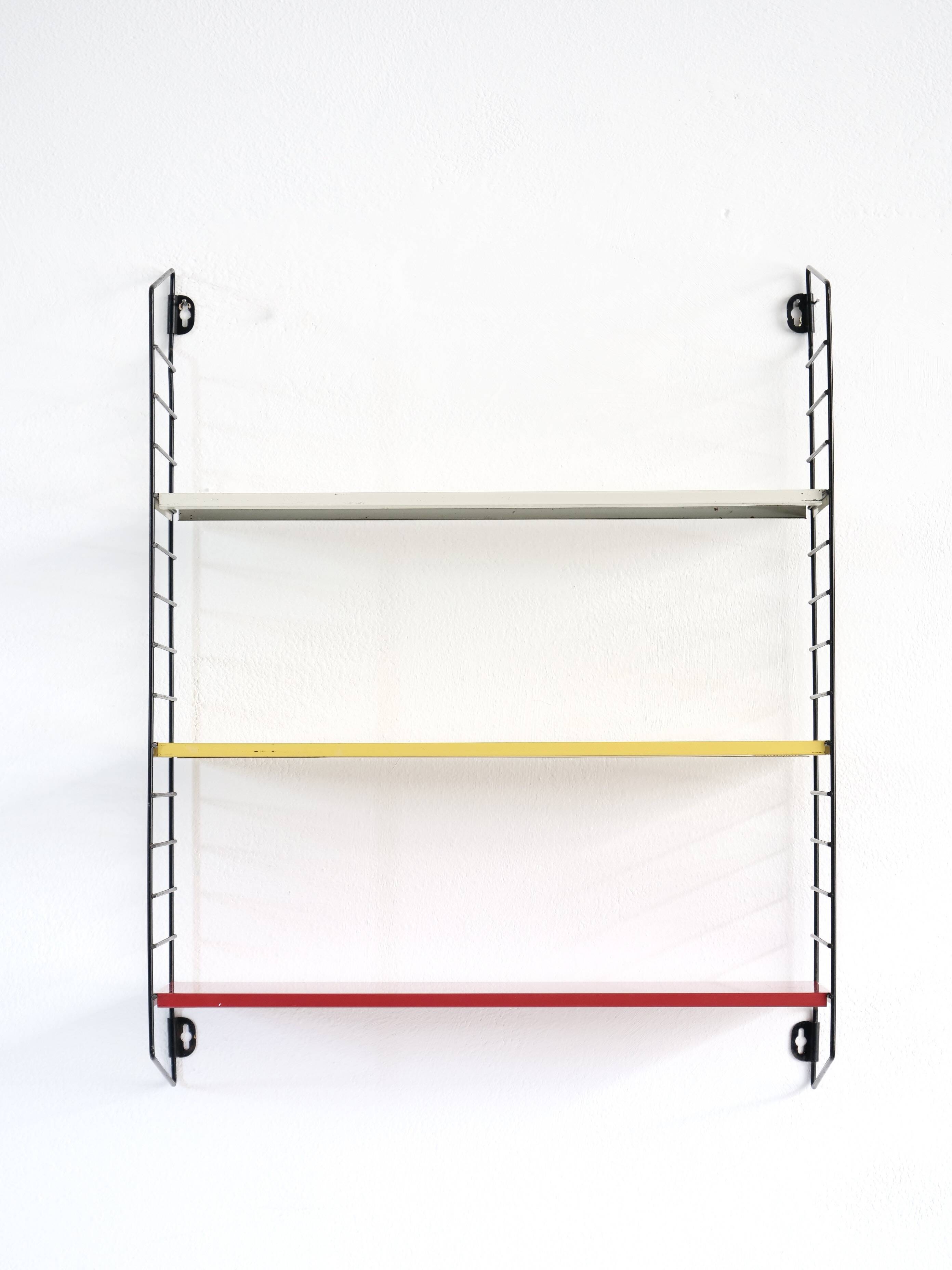 Tomado compact shelf